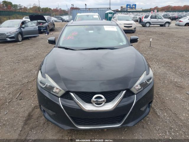 Nissan Maxima 3.5 Platinum Image 4