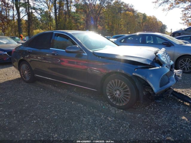 Mercedes-Benz C-Class Luxury 4matic Image 16