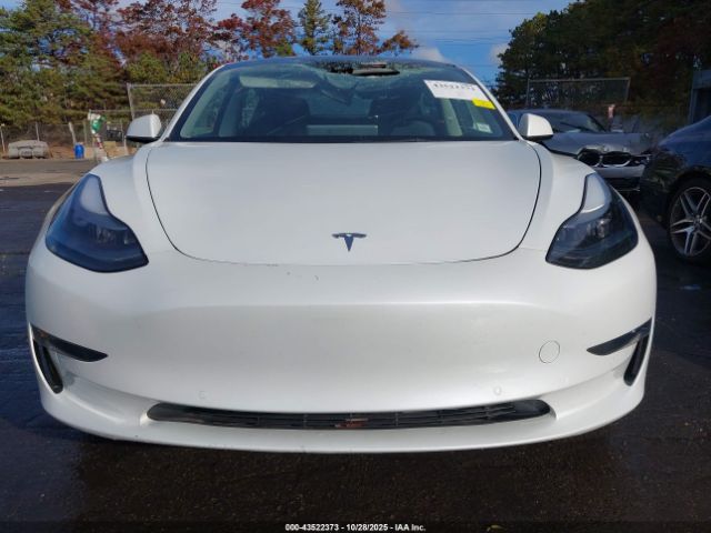 Tesla Model 3 Long Range Dual Motor All-wheel Drive Image 11