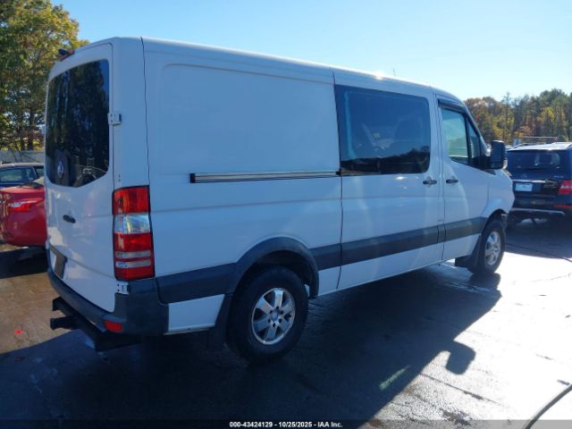 Mercedes-Benz Sprinter 2500 Normal Roof Image 3