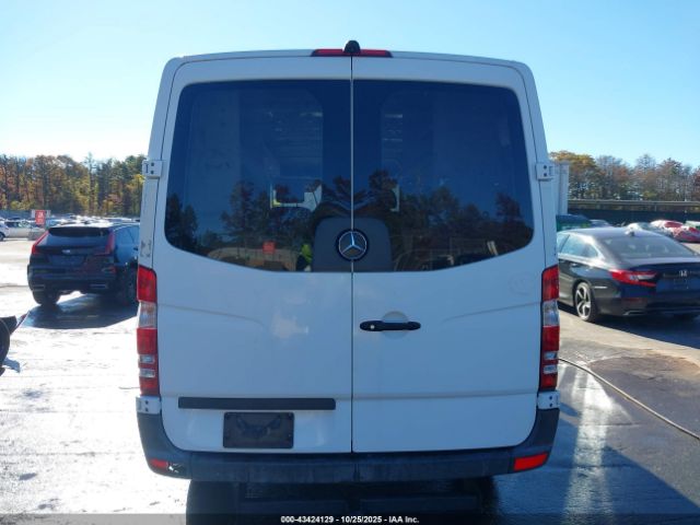 Mercedes-Benz Sprinter 2500 Normal Roof Image 15