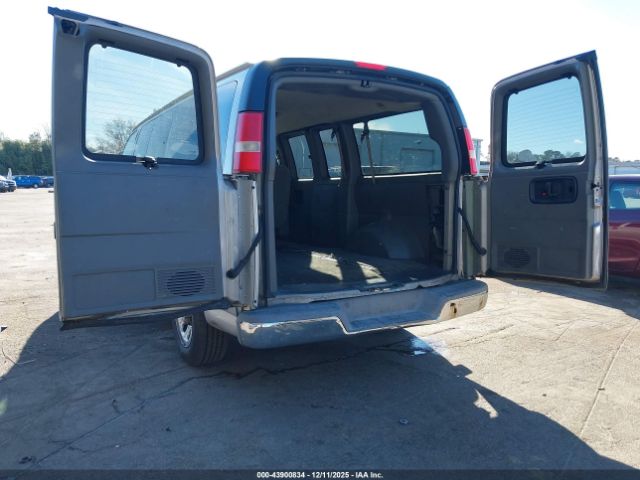 Chevrolet Express Ls Image 2