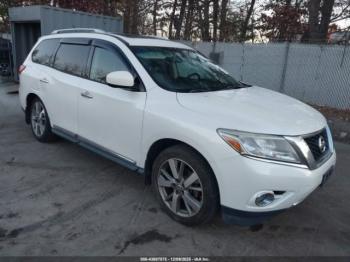 Salvage Nissan Pathfinder