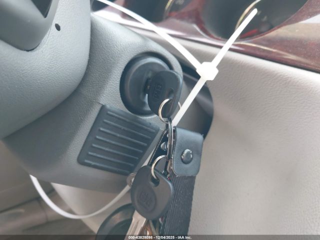 Buick Lucerne Cxl Image 16