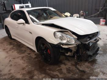  Salvage Porsche Panamera
