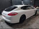 Porsche Panamera 4 Image 14