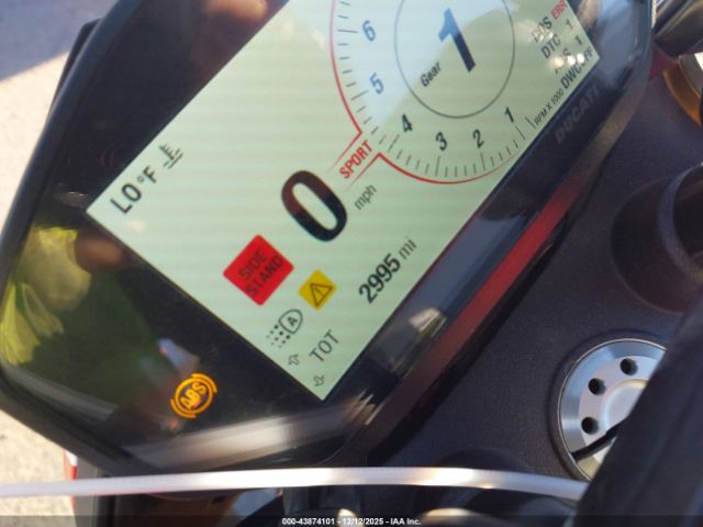 Ducati Hypermotard Image 9