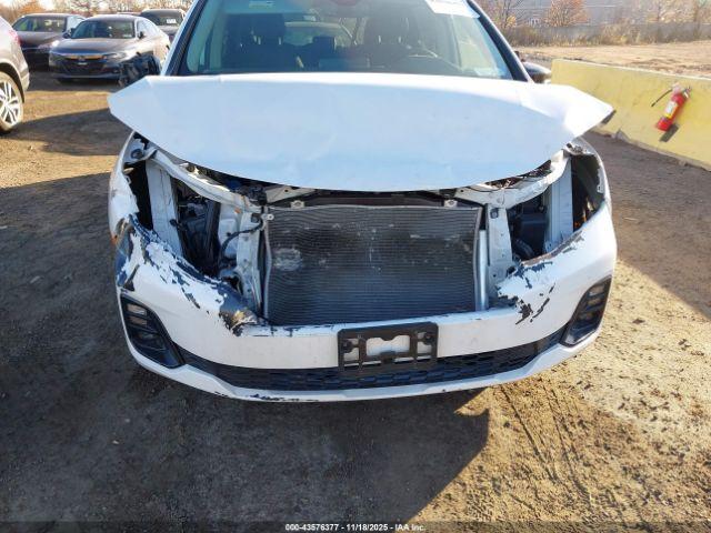 Honda Odyssey Elite Image 13