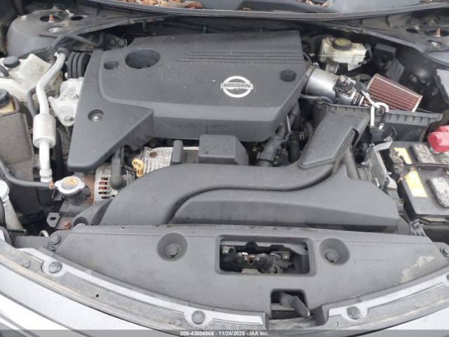 Nissan Altima 2.5 S Image 4