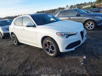  Salvage Alfa Romeo Stelvio