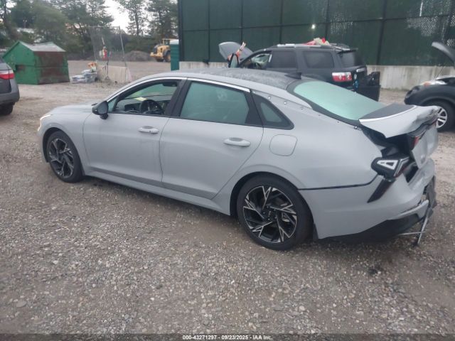 Kia K5 Gt-line Image 16