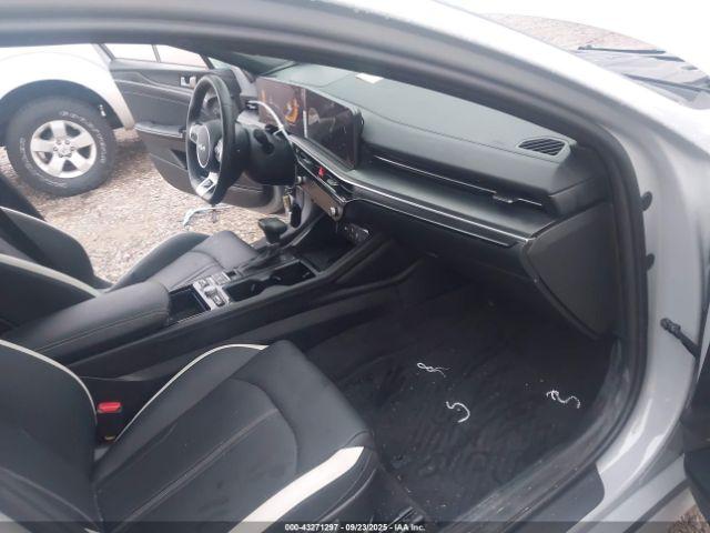 Kia K5 Gt-line Image 13