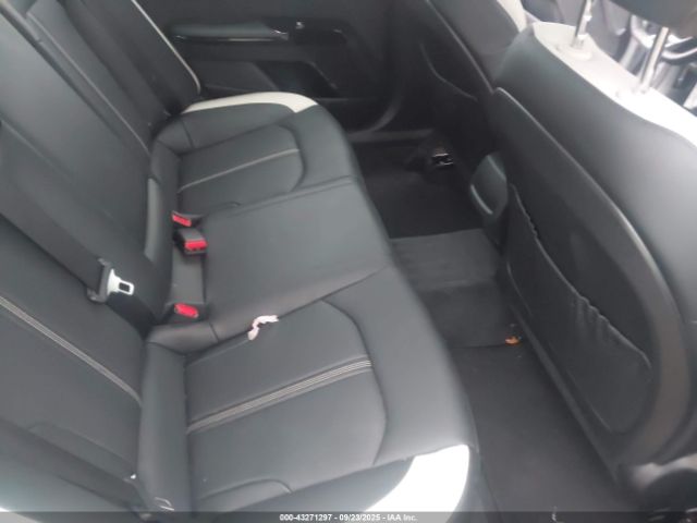 Kia K5 Gt-line Image 2