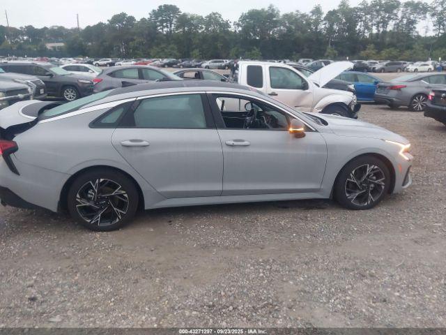 Kia K5 Gt-line Image 10