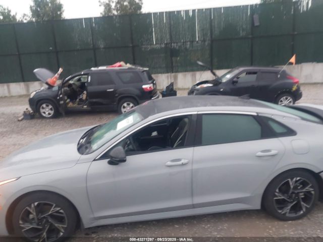 Kia K5 Gt-line Image 11