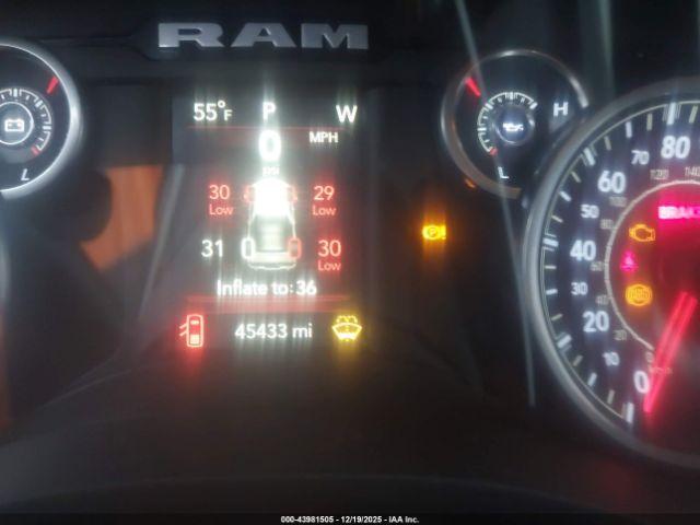 Ram 1500 Big Horn  4x4 6'4 Box Image 14