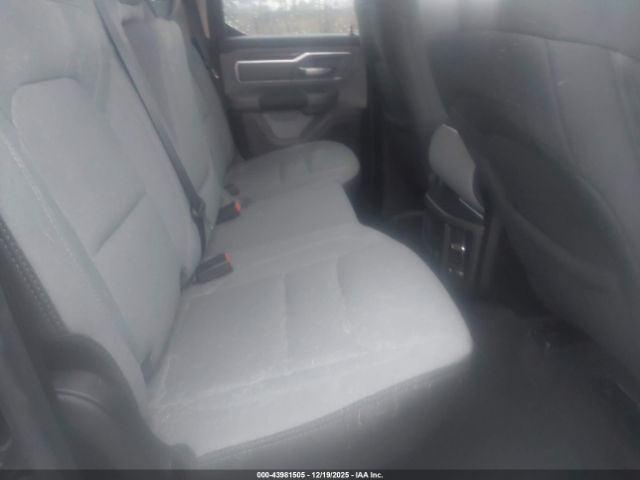 Ram 1500 Big Horn  4x4 6'4 Box Image 7