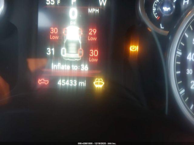 Ram 1500 Big Horn  4x4 6'4 Box Image 11