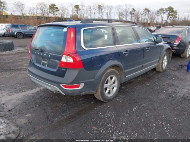 Volvo XC70 3.2 Image 2