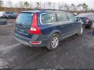 Volvo XC70 3.2 Image 2
