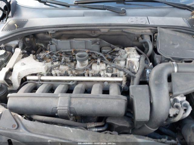 Volvo XC70 3.2 Image 8