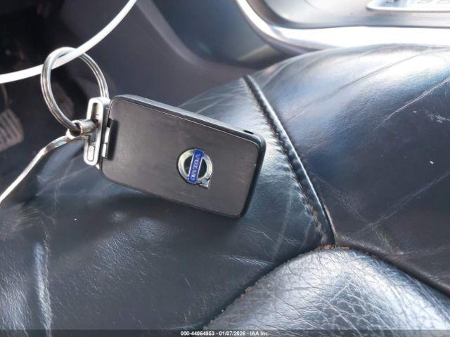 Volvo XC70 3.2 Image 12