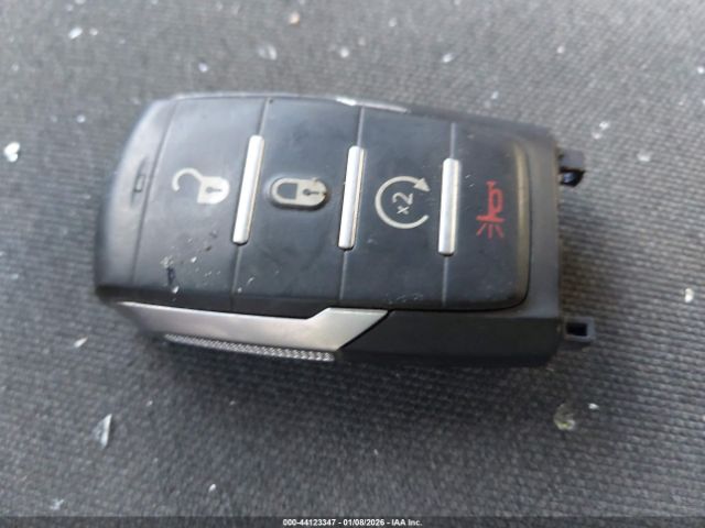 Ram 3500 Tradesman  4x4 8' Box Image 4