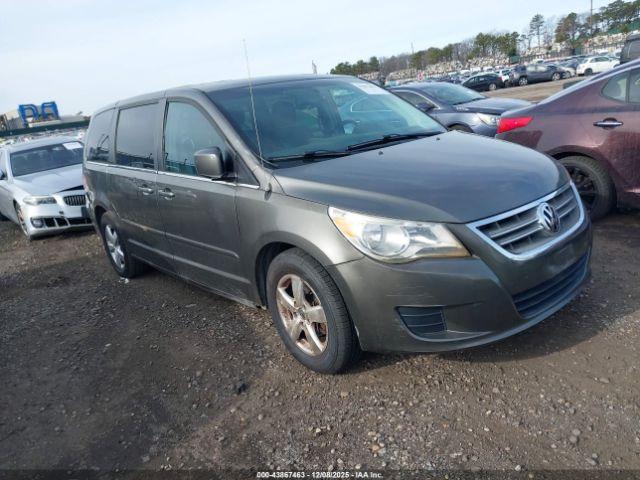  Salvage Volkswagen Routan