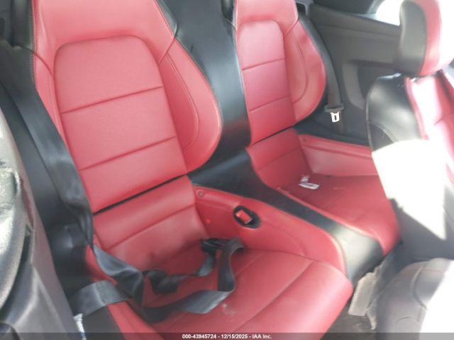 Ford Mustang Gt Premium Image 5