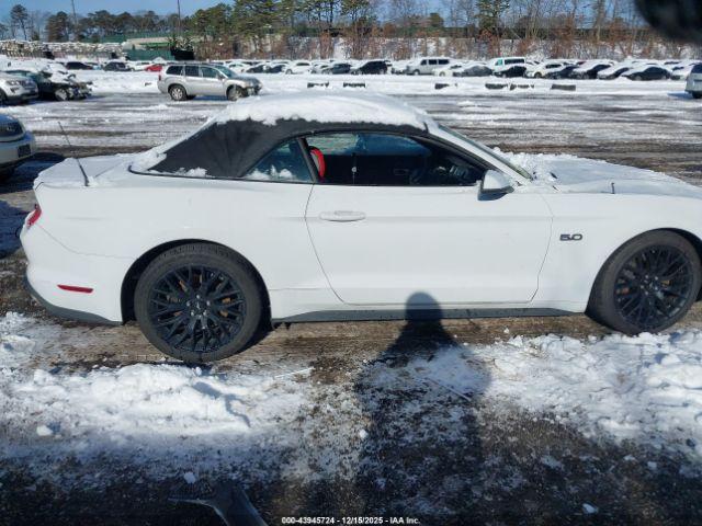 Ford Mustang Gt Premium Image 14