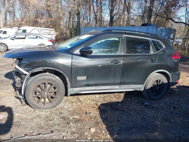 Nissan Rogue Sv Image 17
