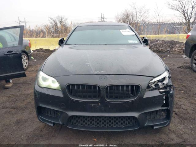 BMW 5 Series Image 8