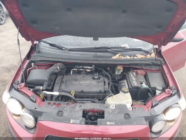 Chevrolet Sonic Lt Auto Image 9