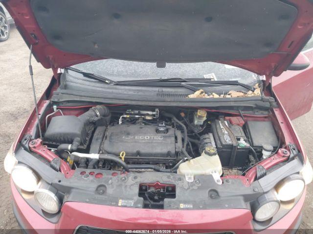 Chevrolet Sonic Lt Auto Image 9