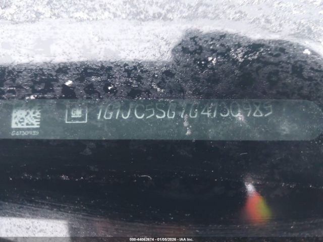 Chevrolet Sonic Lt Auto Image 12