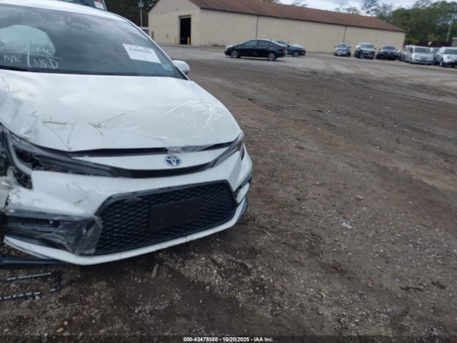 Toyota Corolla Hybrid Se Image 18