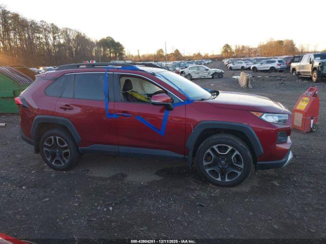 Toyota RAV4 Adventure Image 14