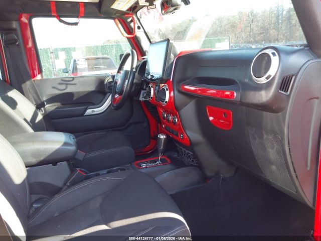 Jeep Wrangler Rubicon Image 16