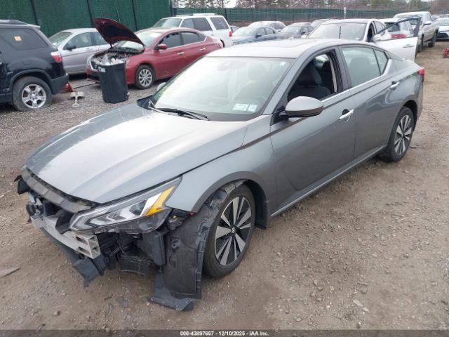 Nissan Altima 2.5 Sv Image 15