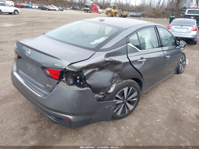 Nissan Altima 2.5 Sv Image 4