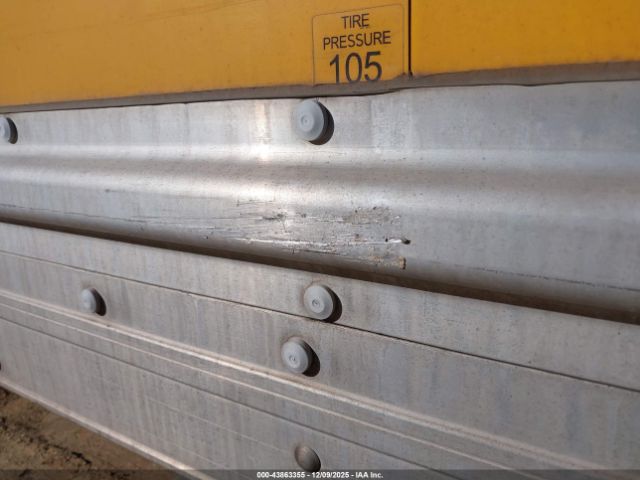 International 4000 4300 Image 12