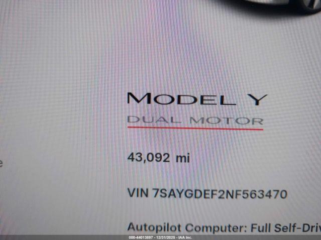 Tesla Model Y Performance Dual Motor All-wheel Drive Image 16