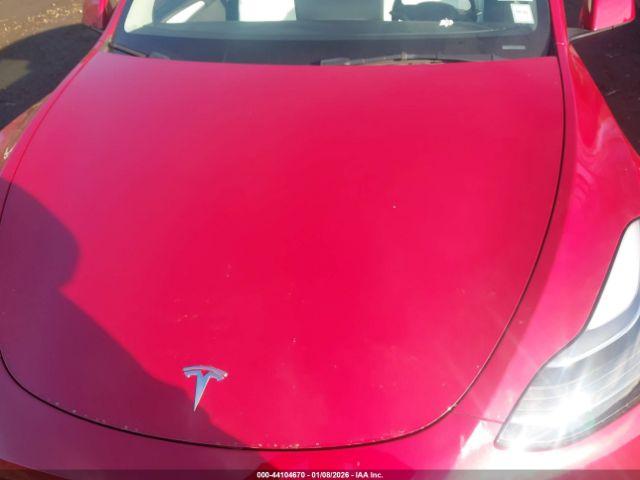 Tesla Model Y Image 15