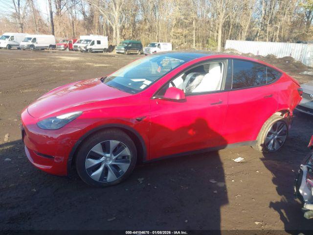 Tesla Model Y Image 19