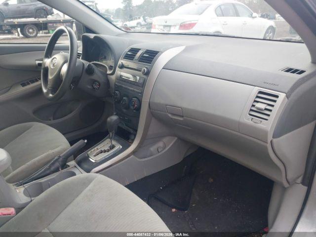 Toyota Corolla Le Image 8