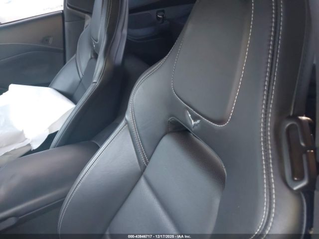 Chevrolet Corvette Z51 Image 3