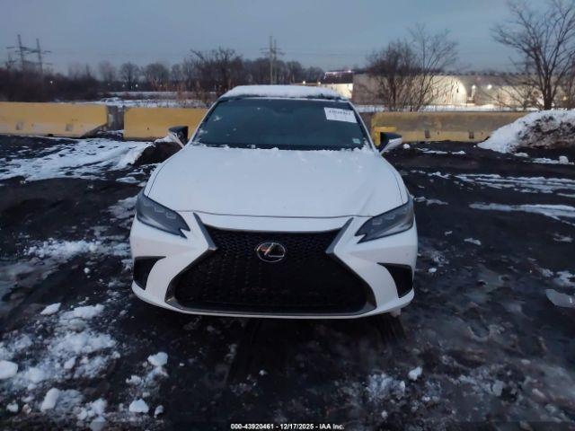 Lexus Es F Sport Handling Image 12
