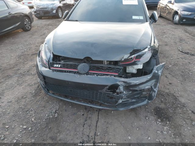 Volkswagen Golf Image 5