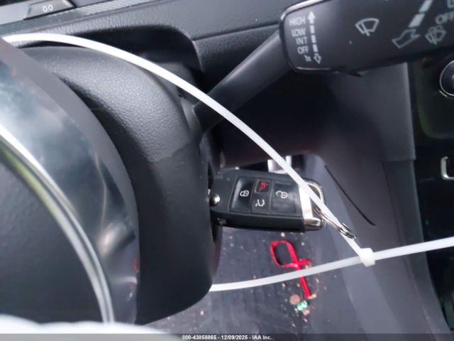 Volkswagen Golf Image 11