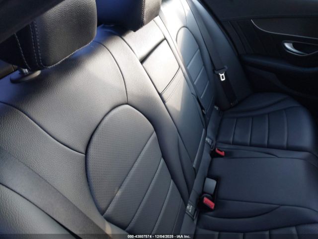 Mercedes-Benz C-Class Sport 4matic Image 15